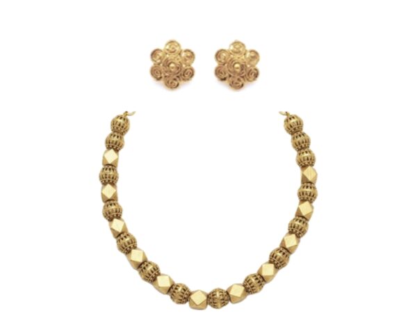 Elegant necklace